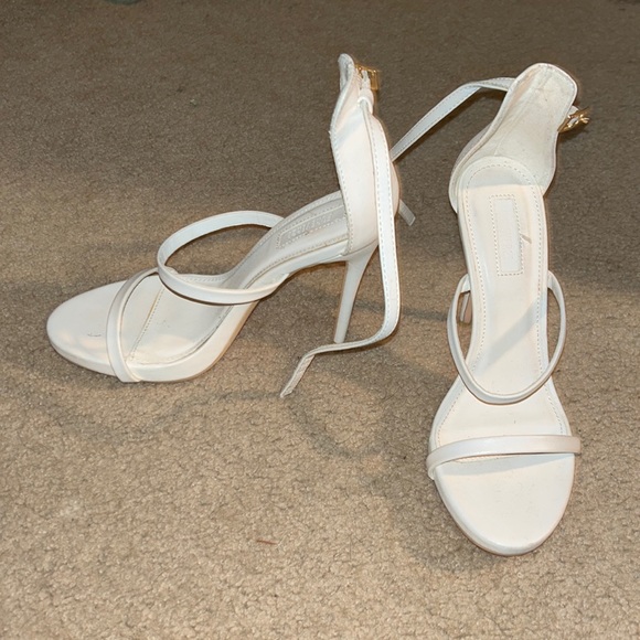 Forever 21 white wheels - Picture 1 of 2